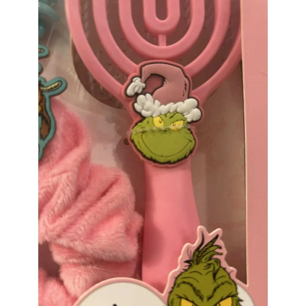 NEW, DR SEUSS THE GRINCH HAIR SET, CLAW CLIP, HAIR BRUSH, SCRUNCHIE